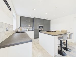 Photo 8- click for photo gallery